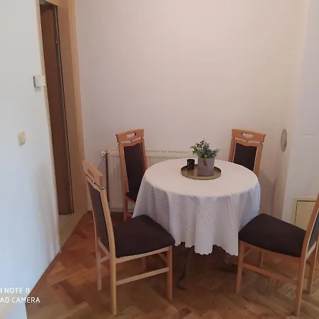 Apartman Babic 公寓 利夫诺